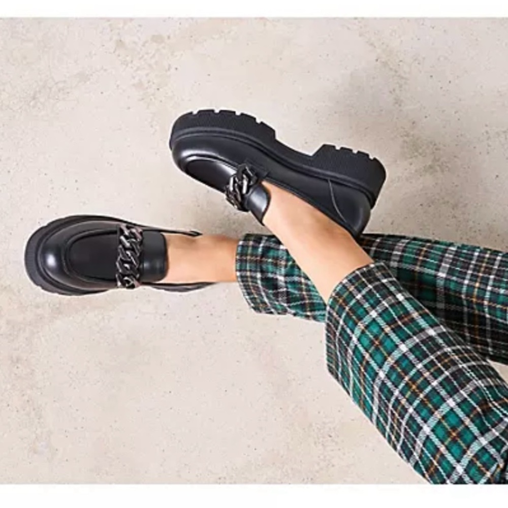 Limelight Black Chunky Loafers - Picture 2 of 7